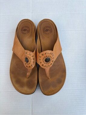 Nurture  Tan Leather Thong Sandals